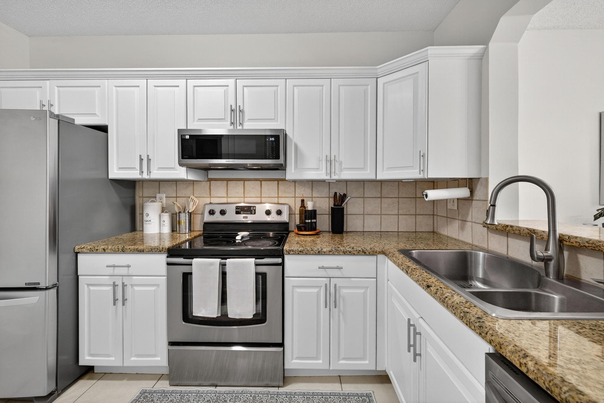 5046 Stagecoach Dr 5046