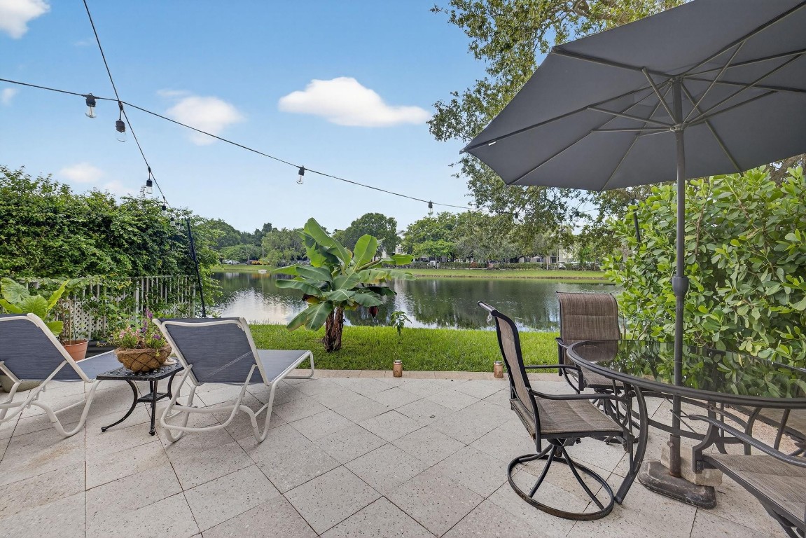 5046 Stagecoach Dr 5046