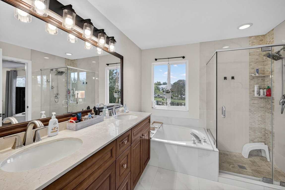 5046 Stagecoach Dr 5046