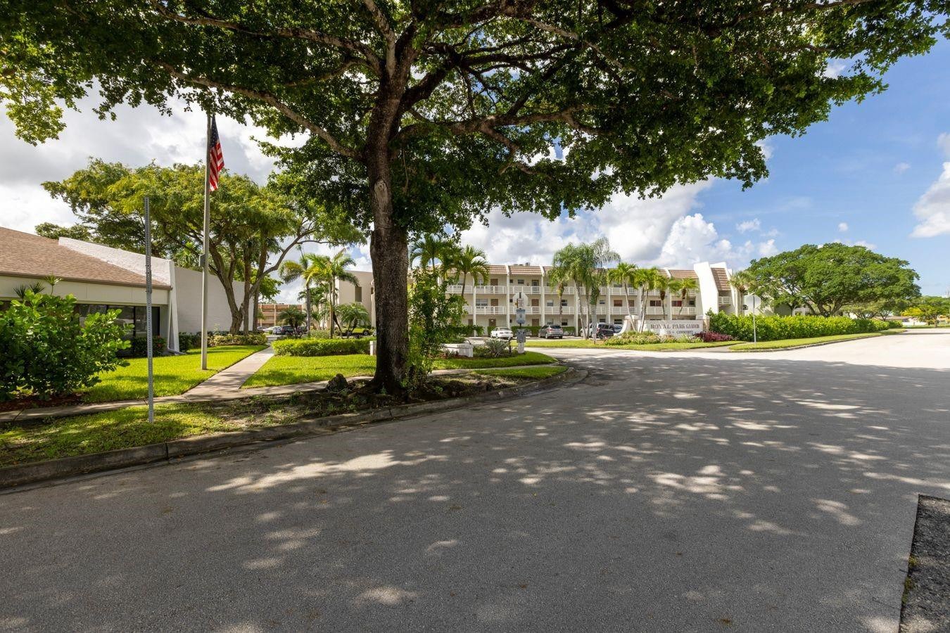 6850 Royal Palm Blvd G 208