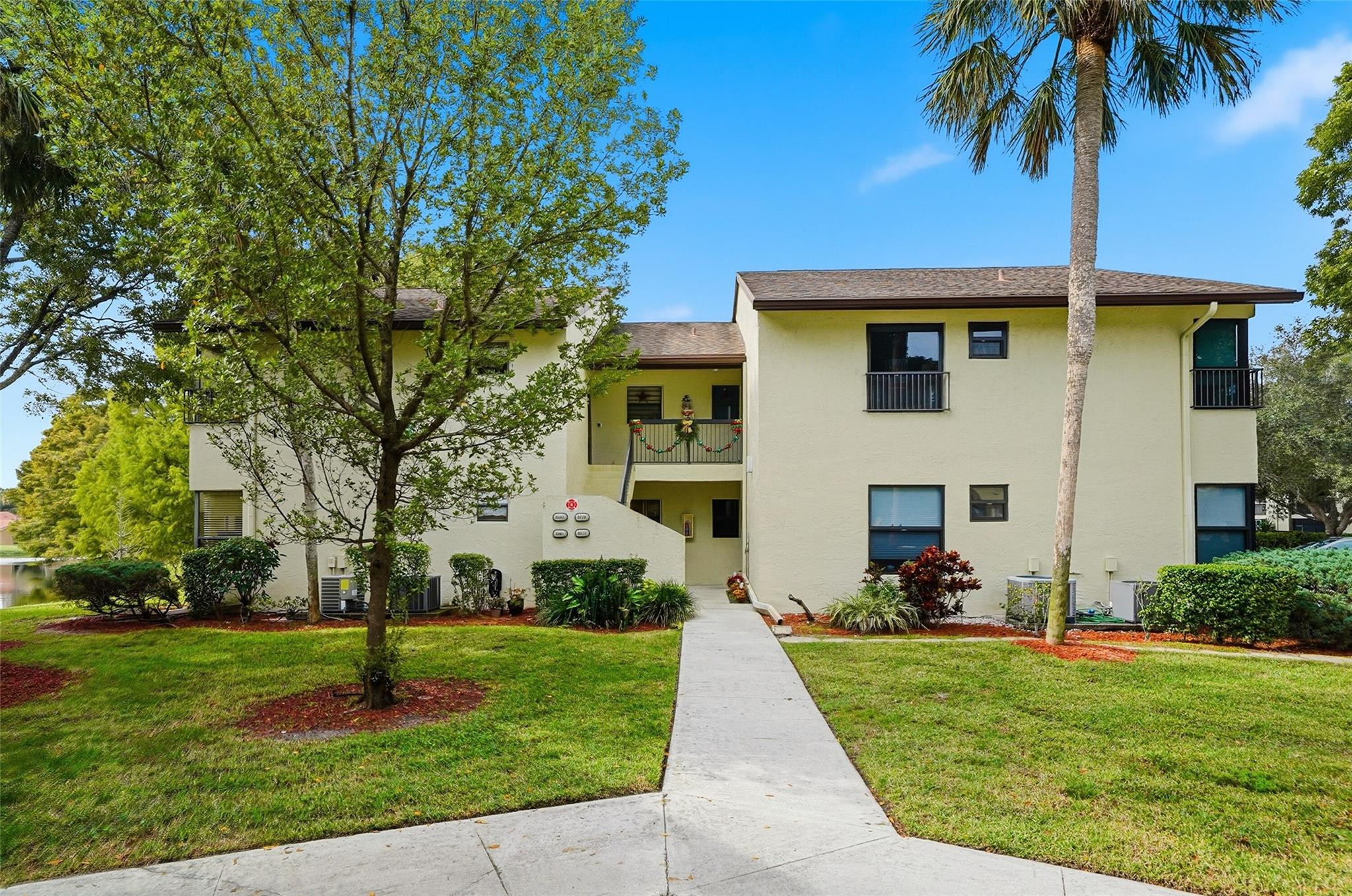 3281 Cocoplum Cir 3328