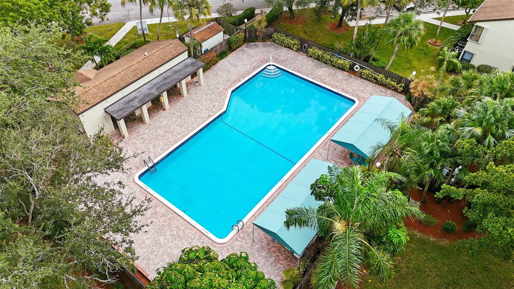 3281 Cocoplum Cir 3328