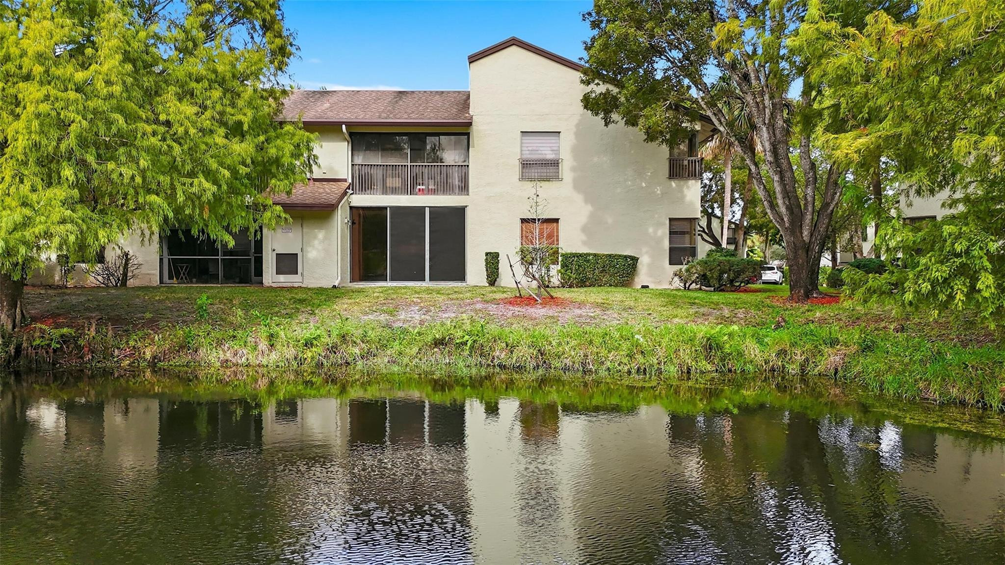 3281 Cocoplum Cir 3328