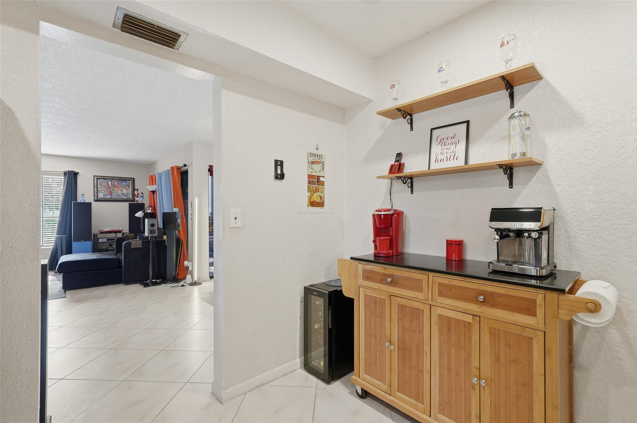 3281 Cocoplum Cir 3328