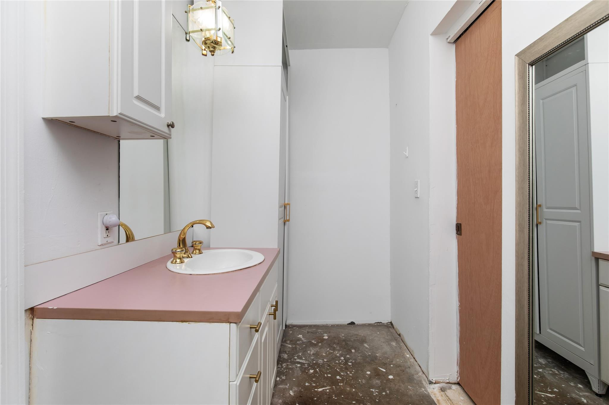 360 SE 5th Avenue
