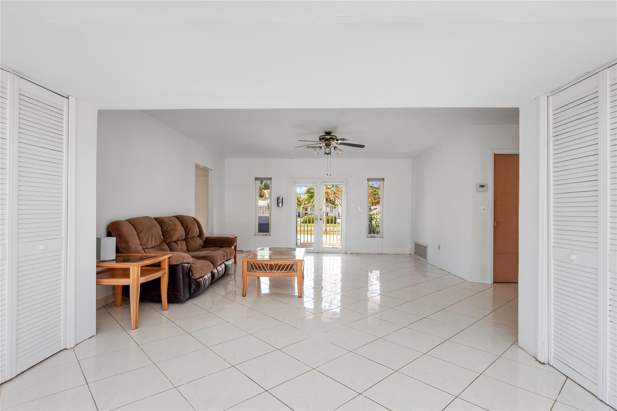 360 SE 5th Avenue