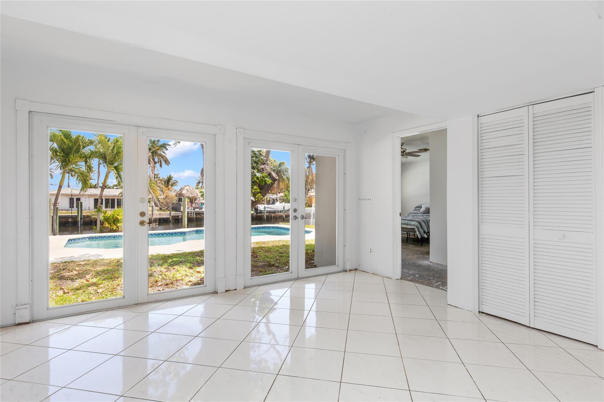 360 SE 5th Avenue