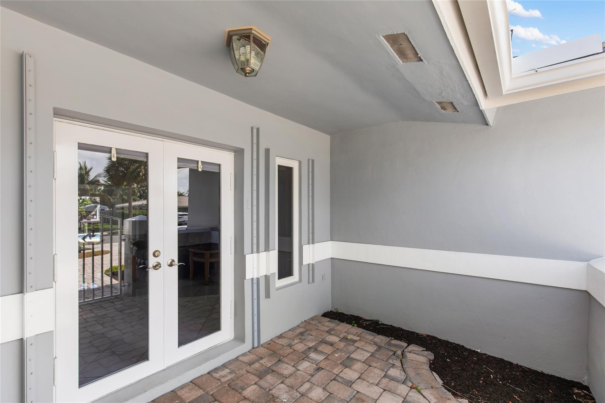 360 SE 5th Avenue