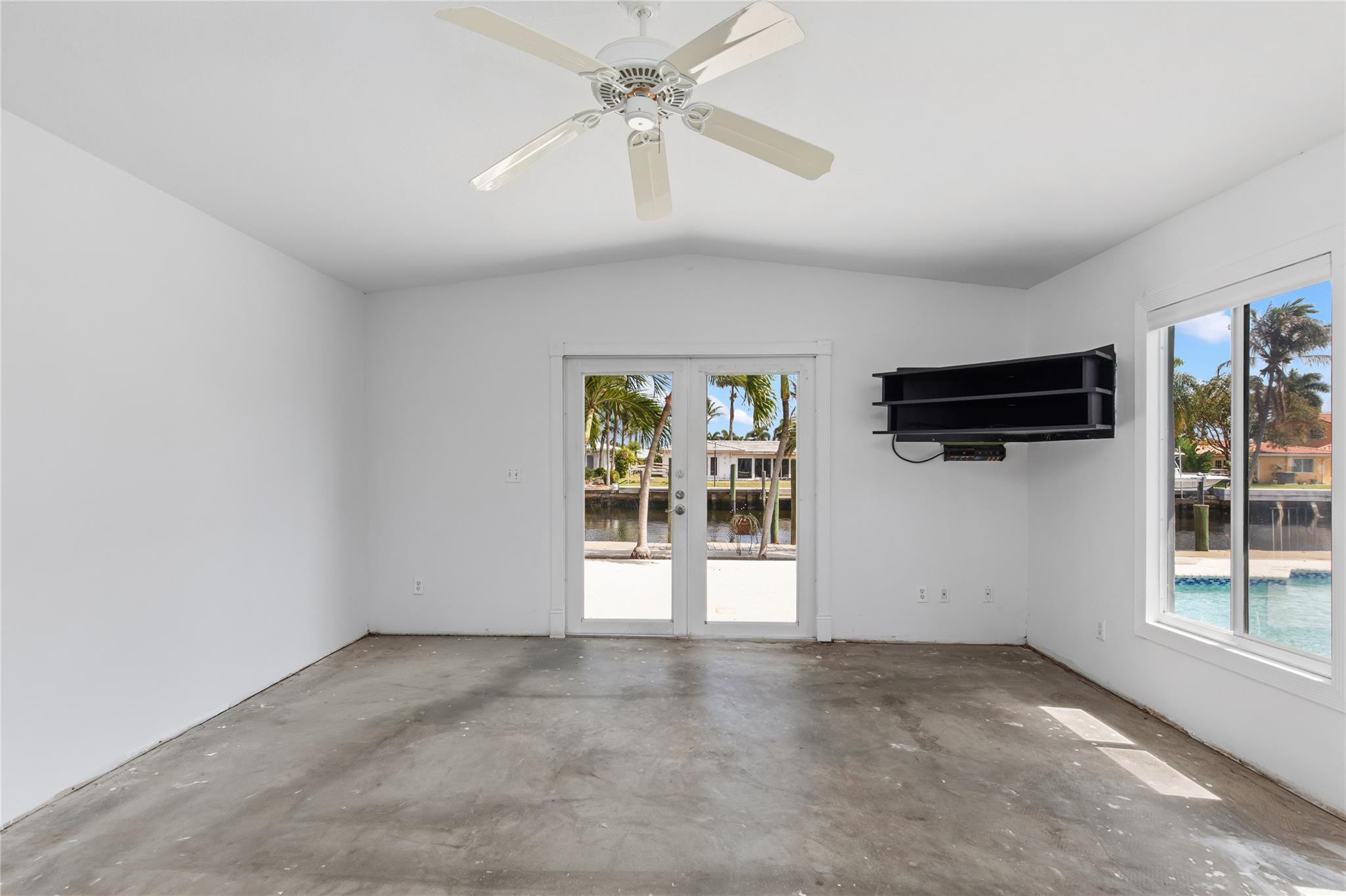 360 SE 5th Avenue