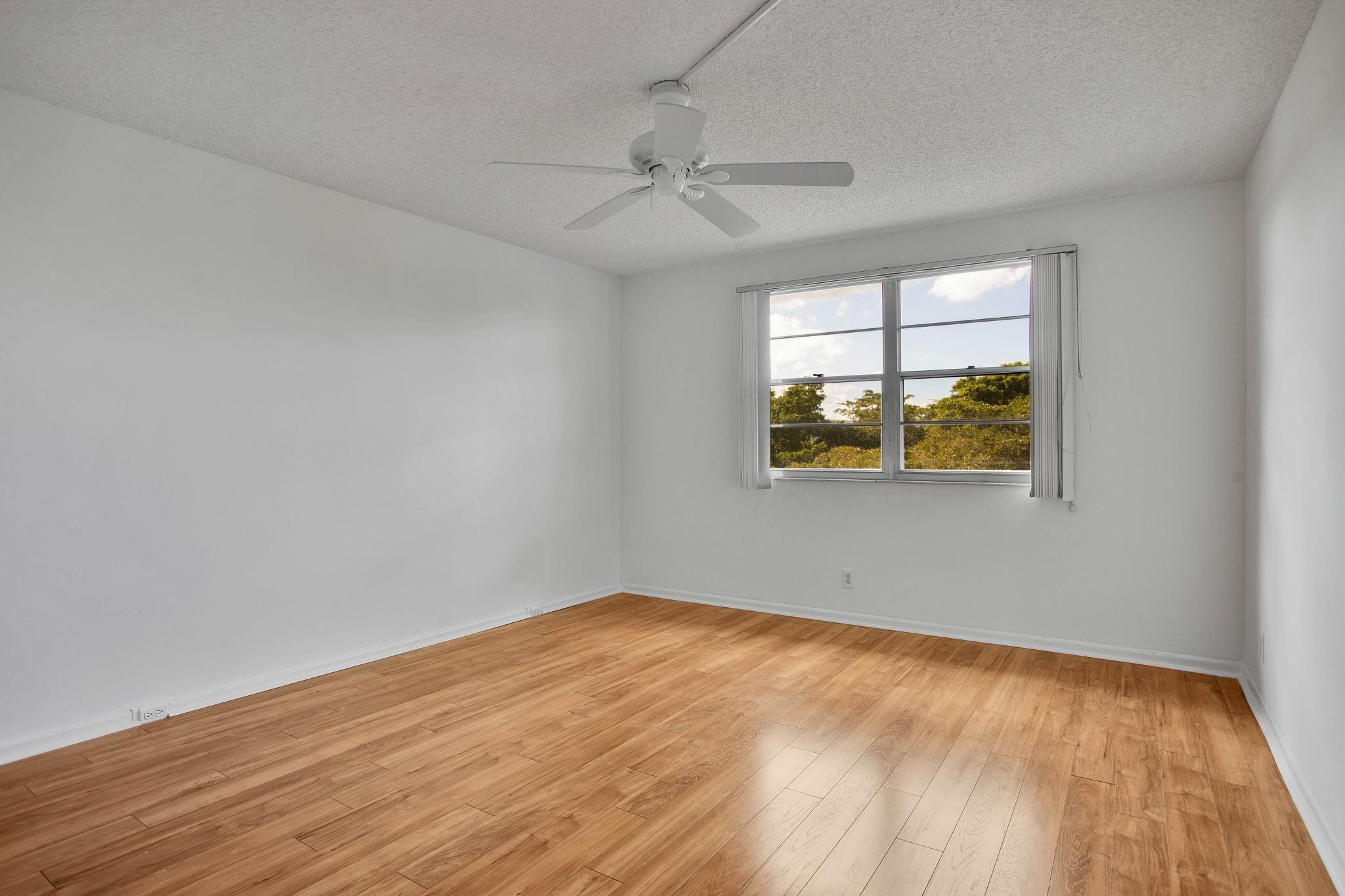 1601 Abaco Dr D4