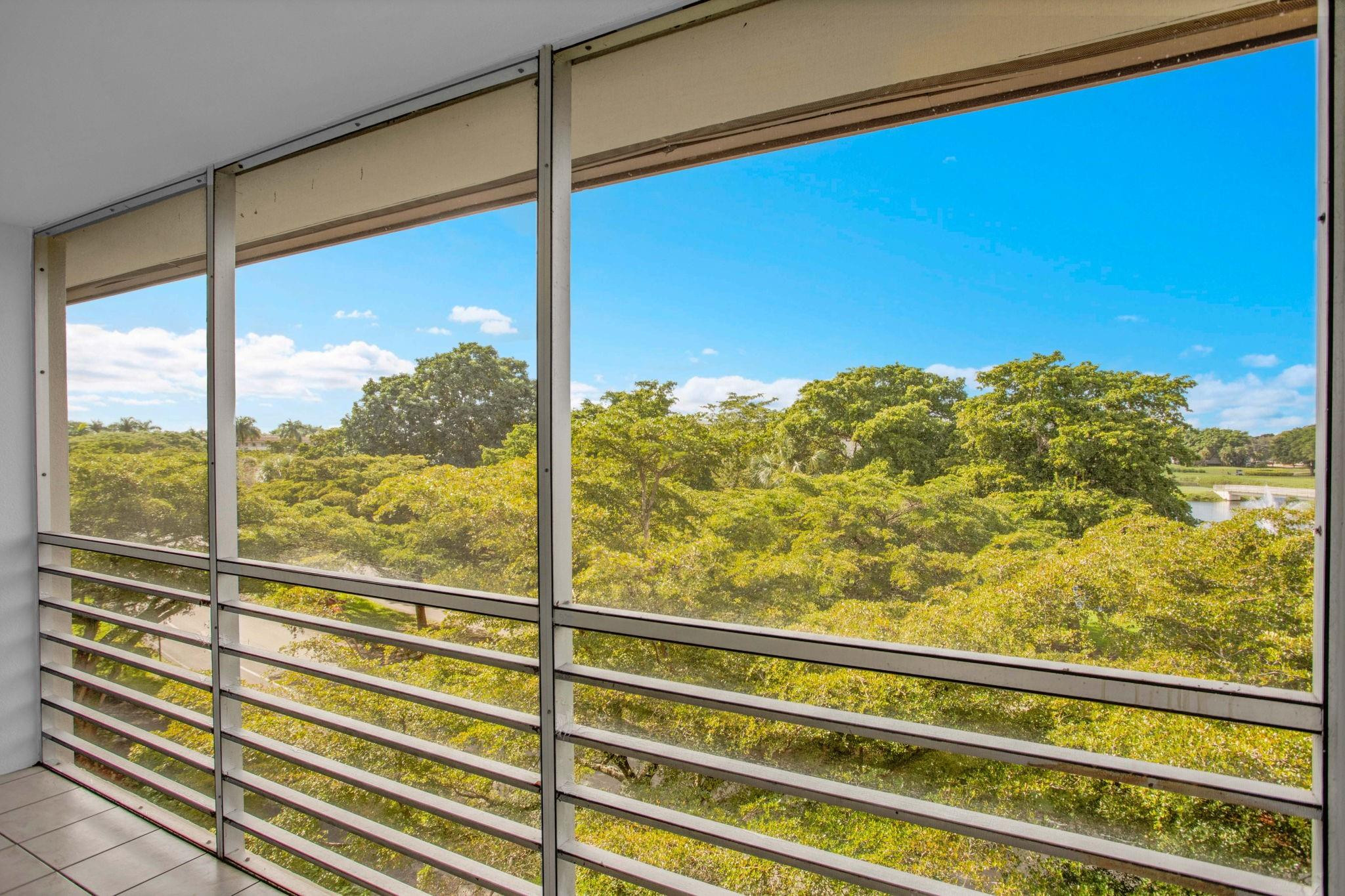 1601 Abaco Dr D4
