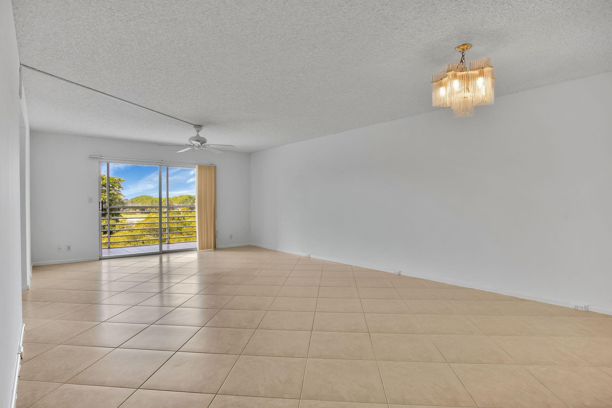 1601 Abaco Dr D4
