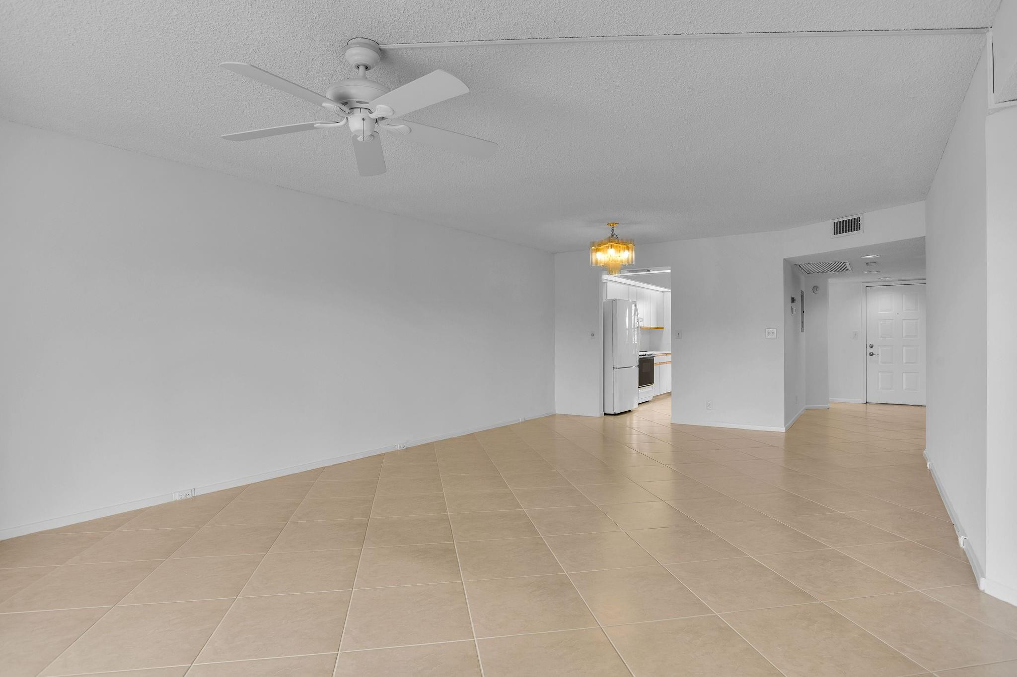1601 Abaco Dr D4