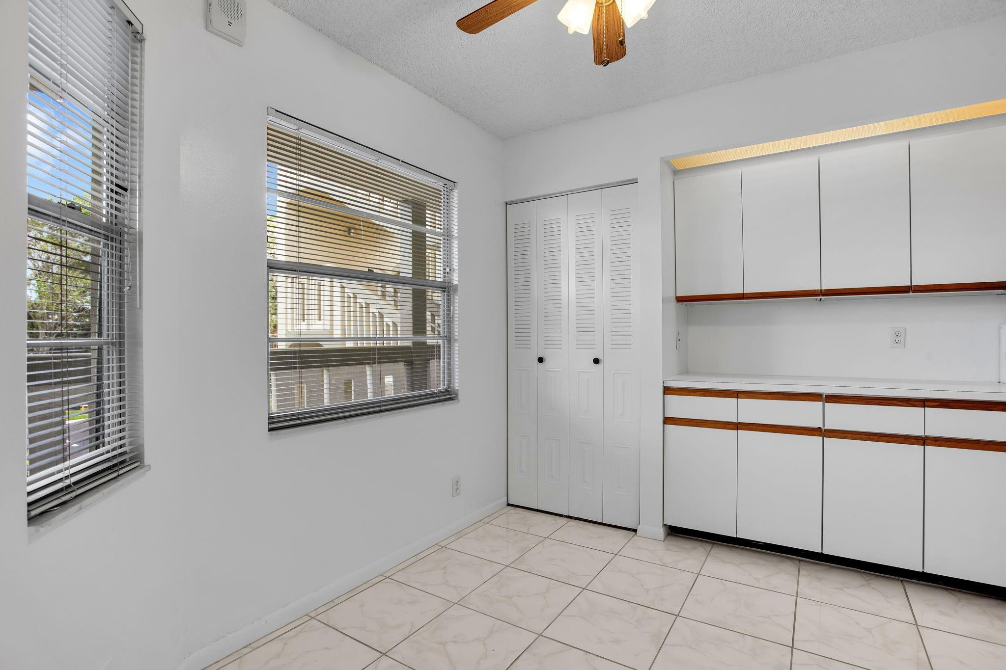 1501 Cayman Way C2