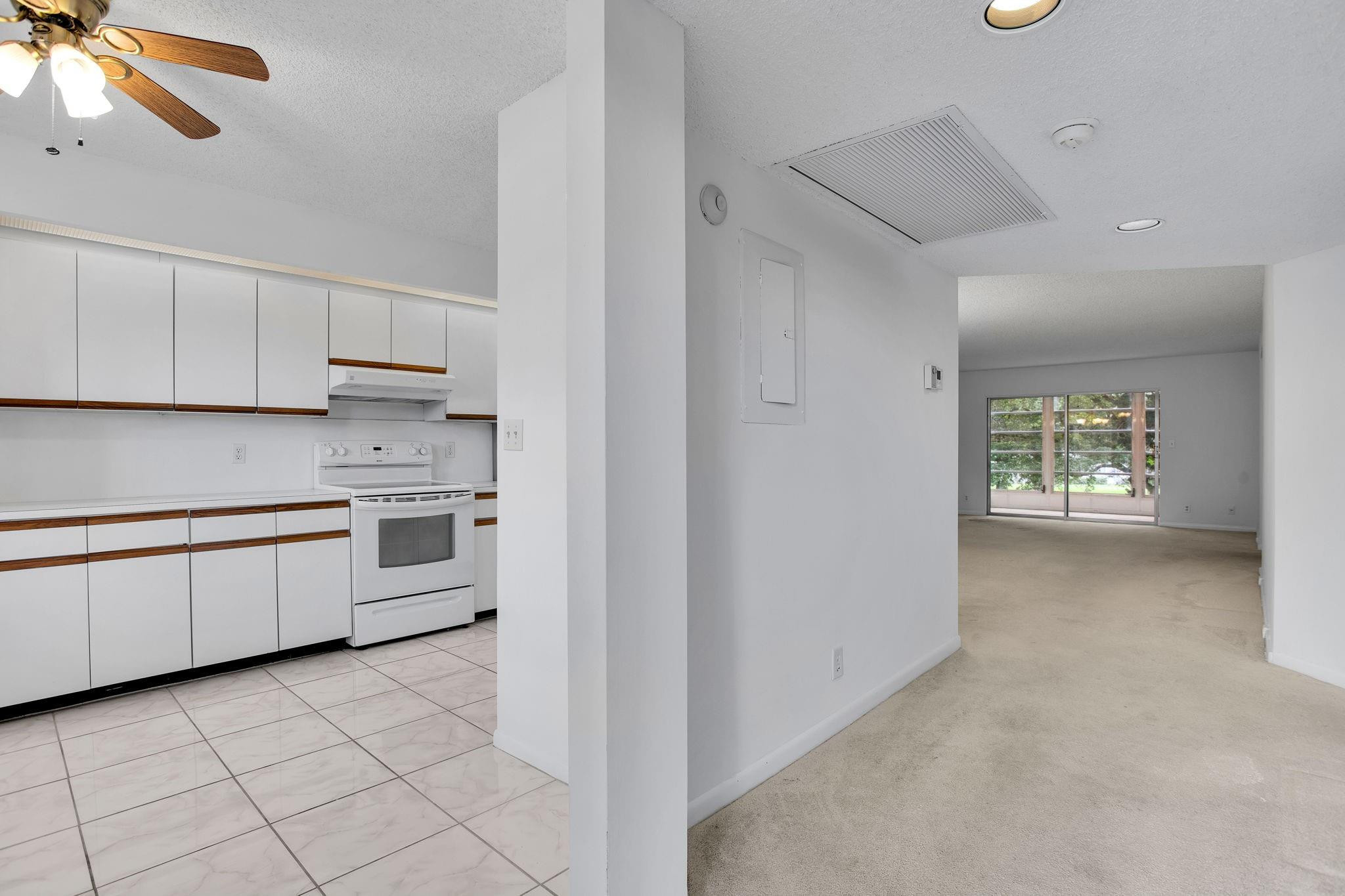 1501 Cayman Way C2