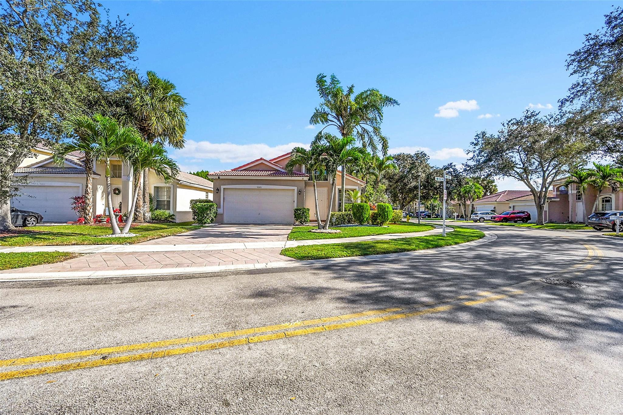 5305 NW 126th Dr