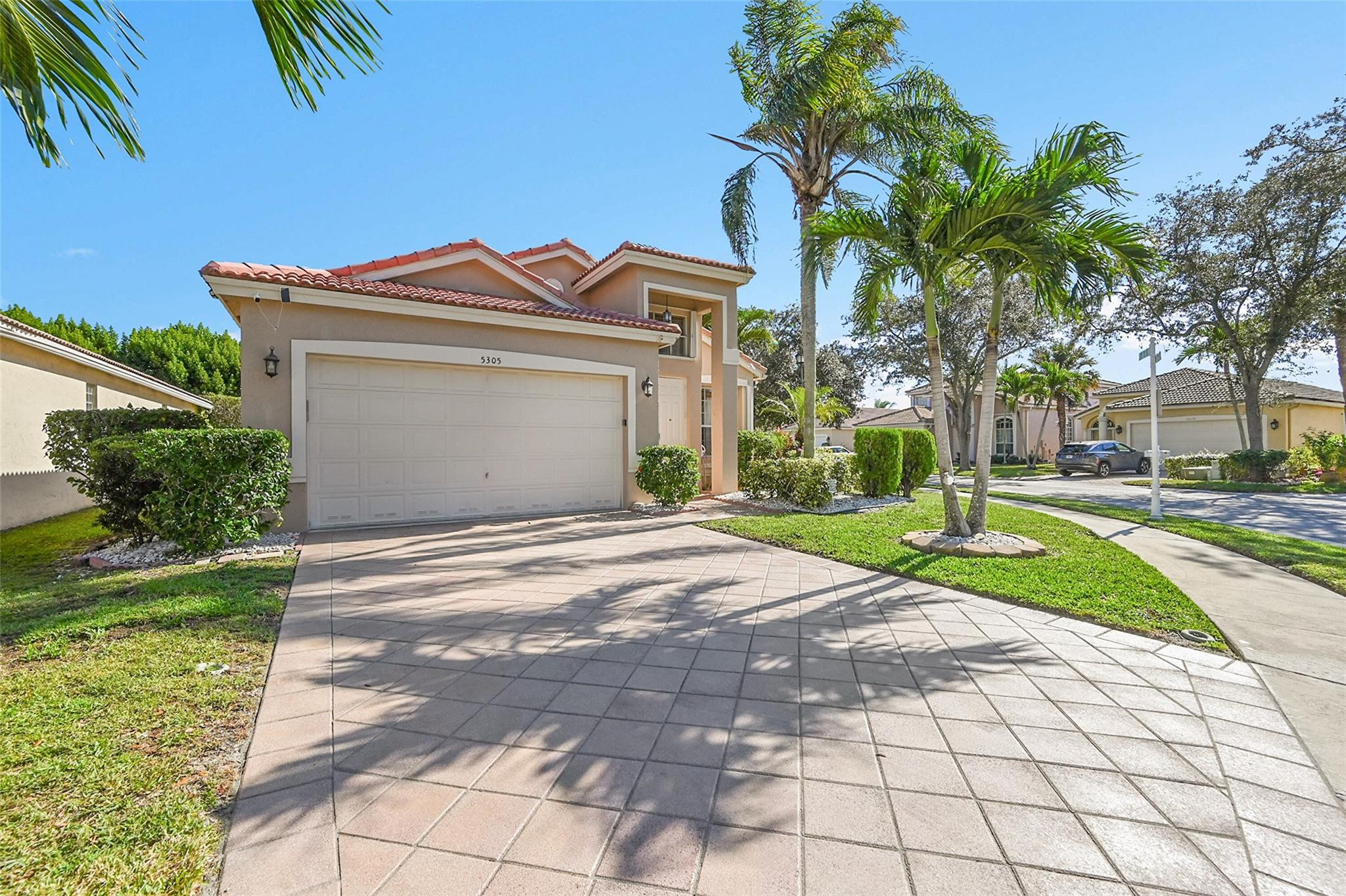 5305 NW 126th Dr