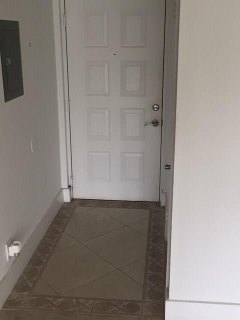 8761 Wiles Rd 103