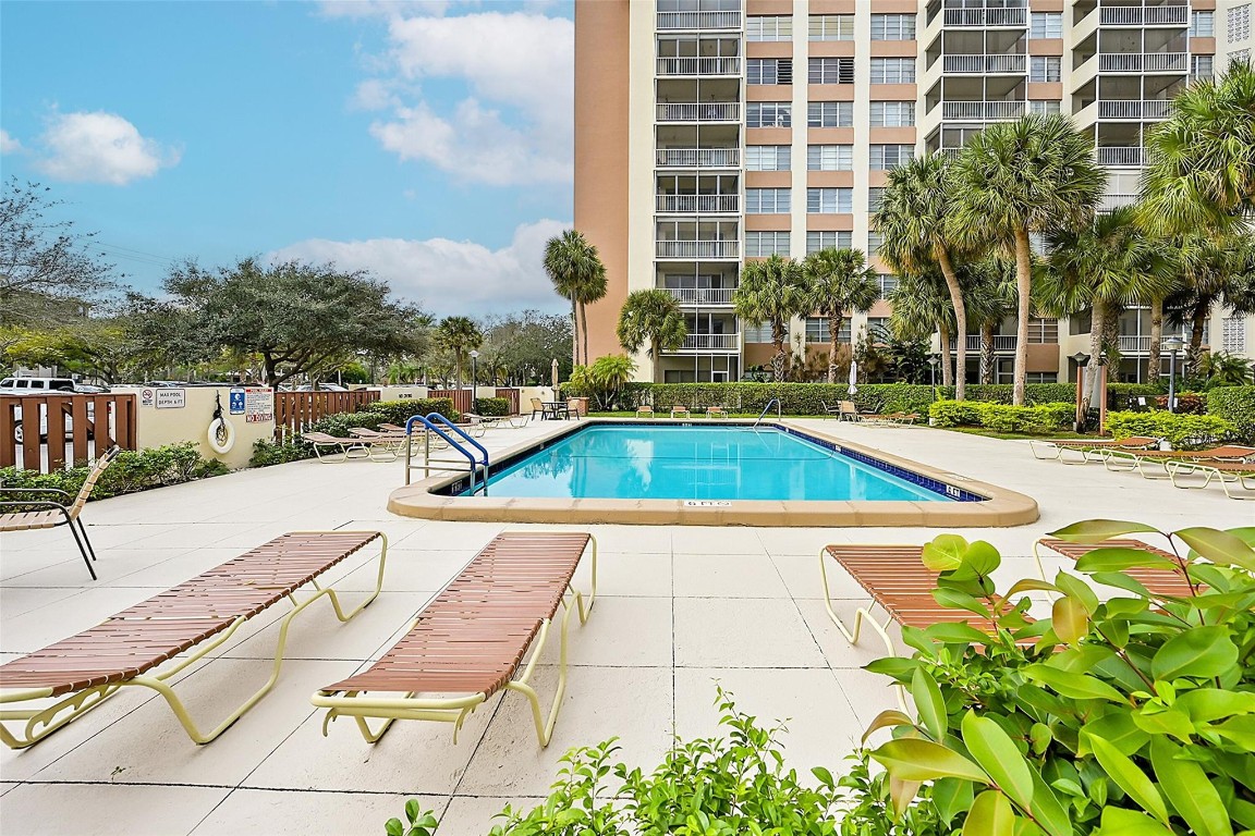 10777 W Sample Road 408, Coral Springs Unit: 408