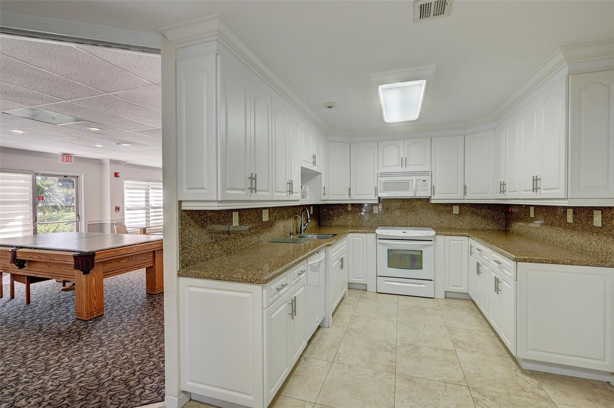 10777 W Sample Road 408, Coral Springs Unit: 408