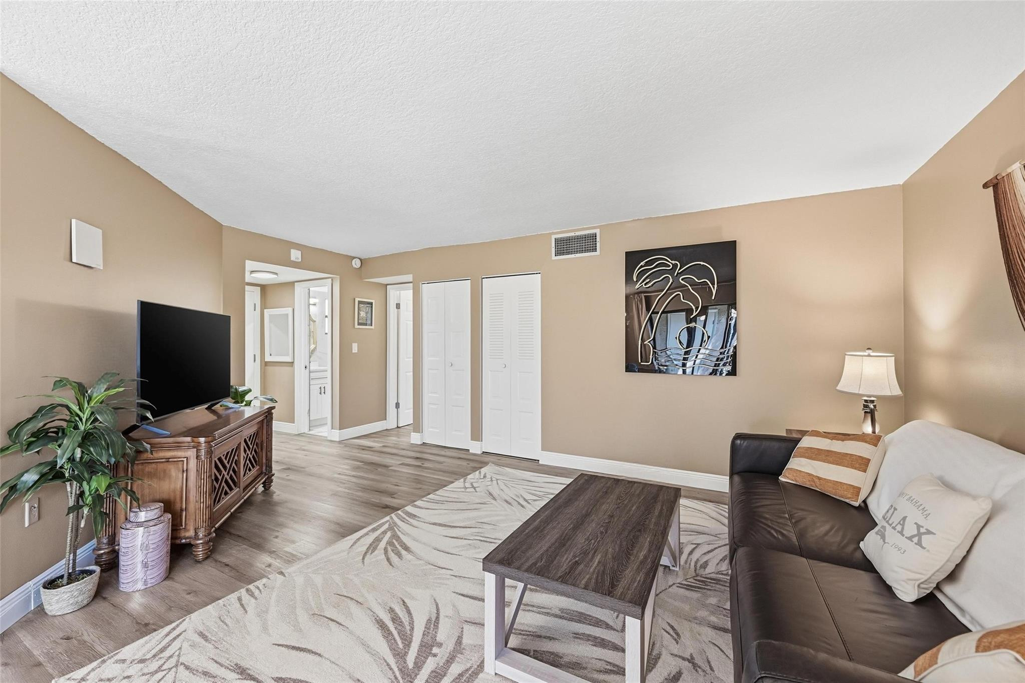 6755 W Broward Blvd 304