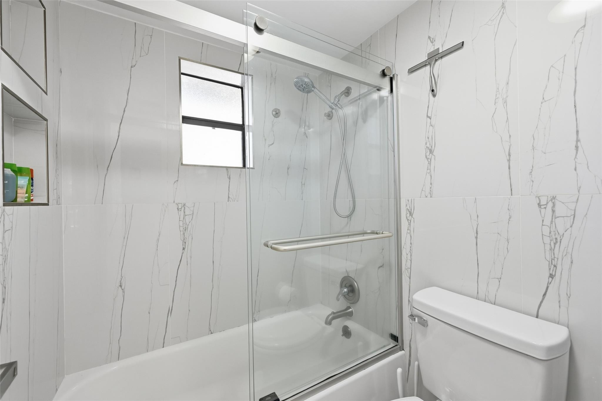 6755 W Broward Blvd 304