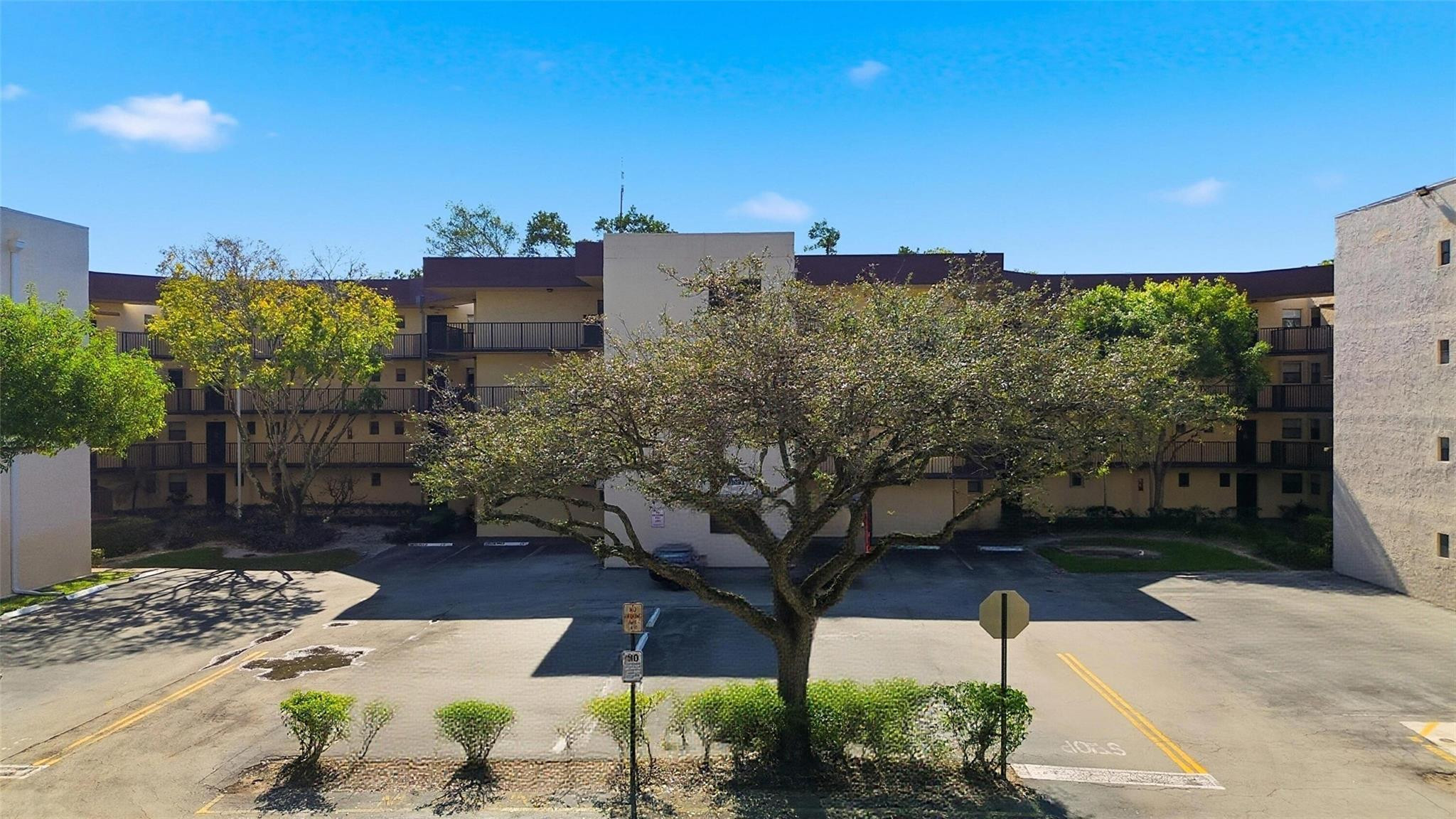 6755 W Broward Blvd 304