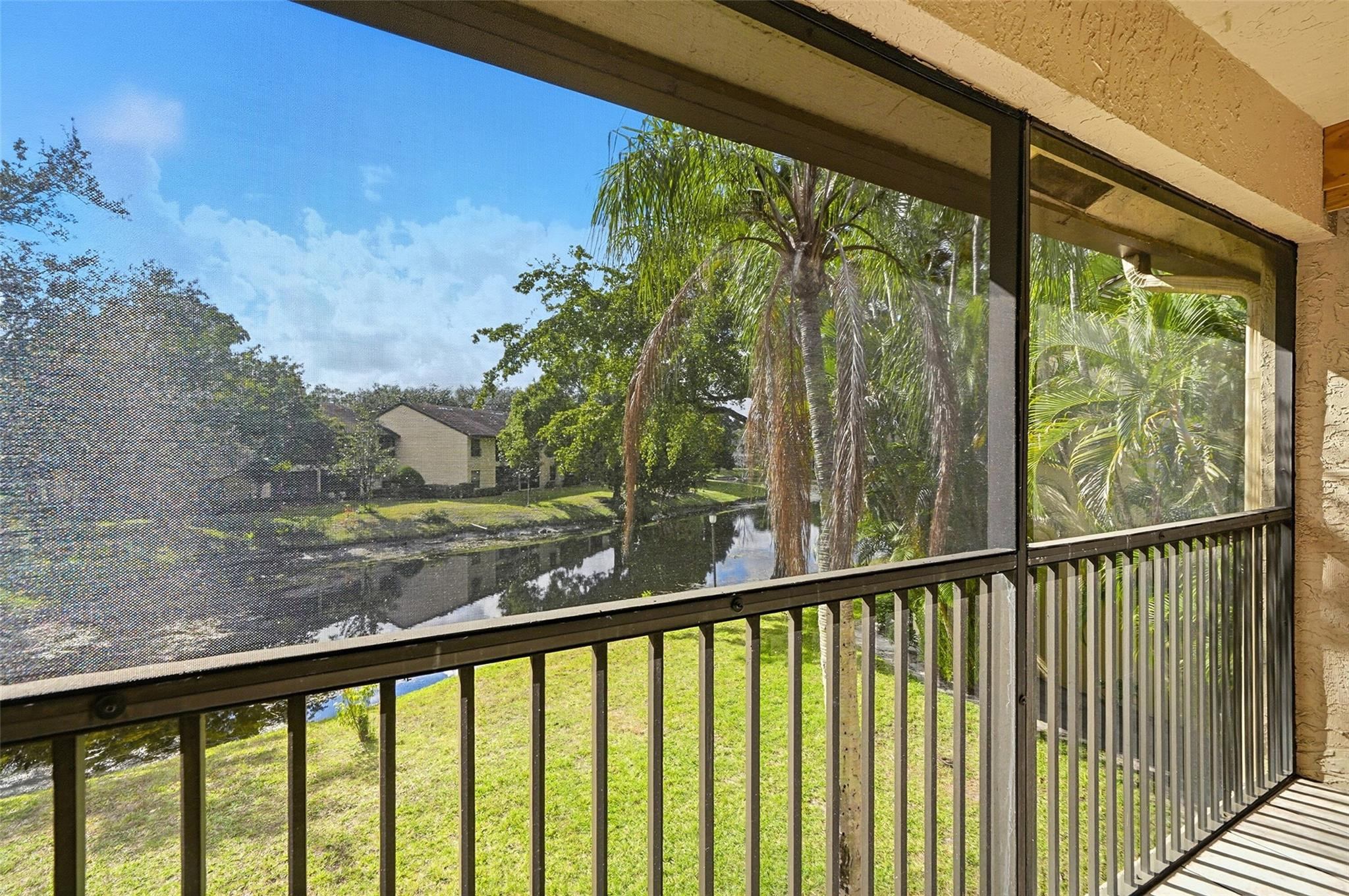 3053 Carambola Circle 2327, Coconut Creek Unit: 2327