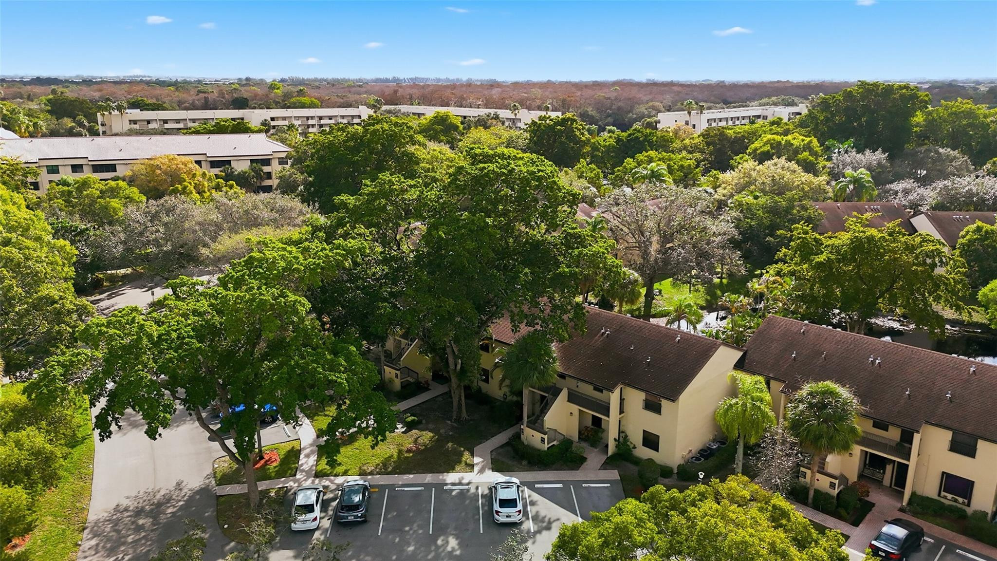 3053 Carambola Circle 2327, Coconut Creek Unit: 2327