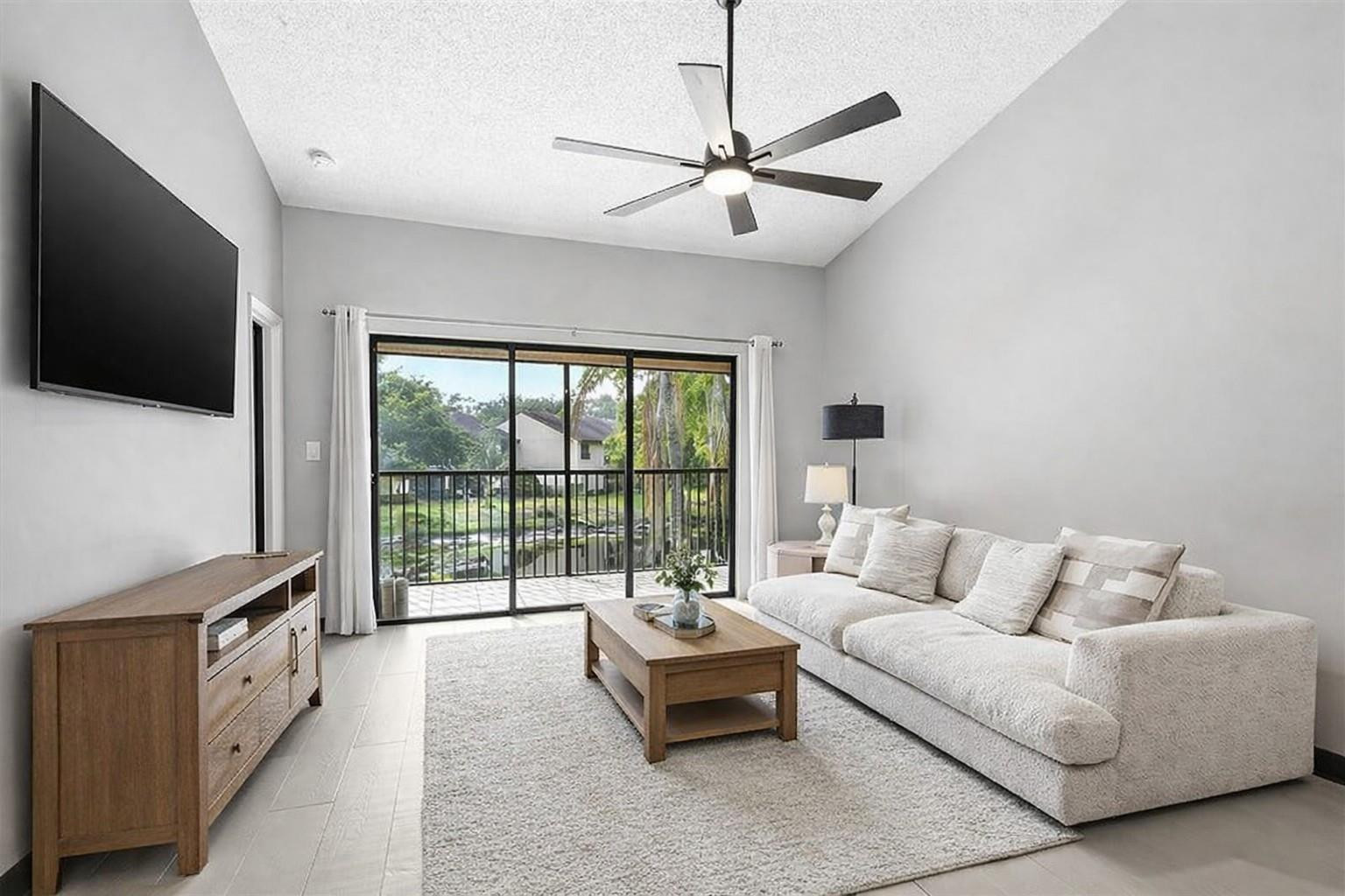 3053 Carambola Circle 2327, Coconut Creek Unit: 2327