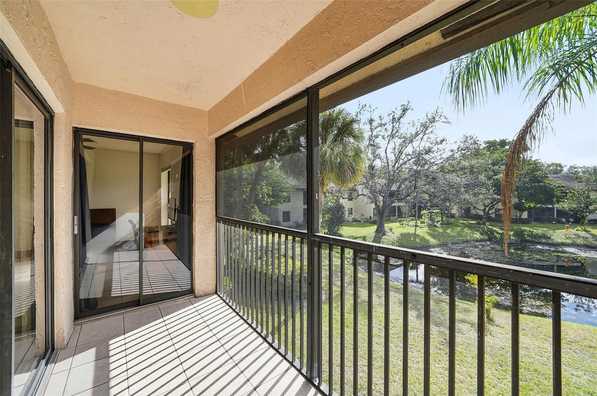 3053 Carambola Circle 2327, Coconut Creek Unit: 2327