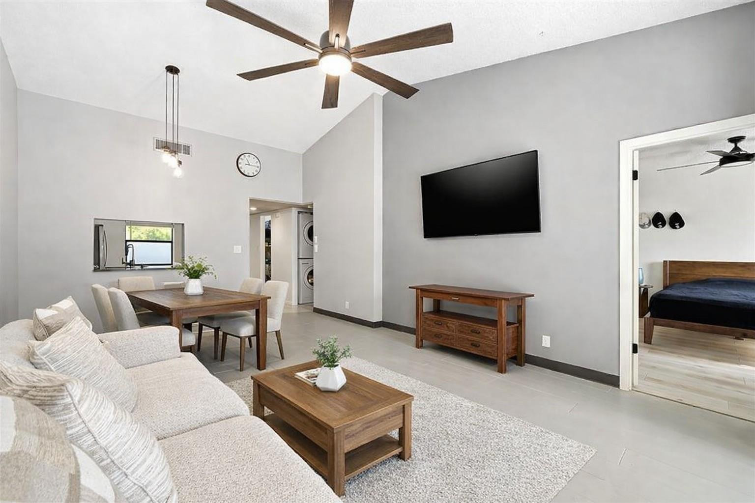 3053 Carambola Circle 2327, Coconut Creek Unit: 2327