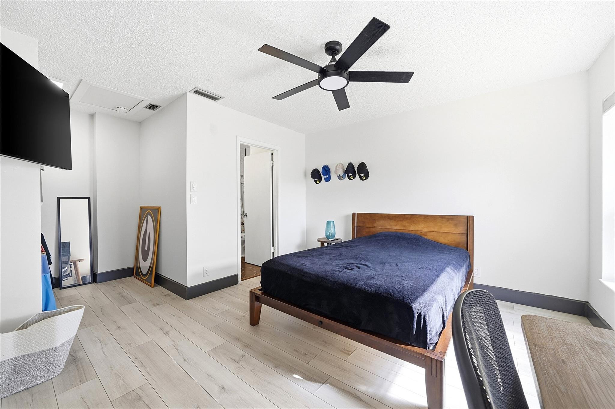 3053 Carambola Circle 2327, Coconut Creek Unit: 2327