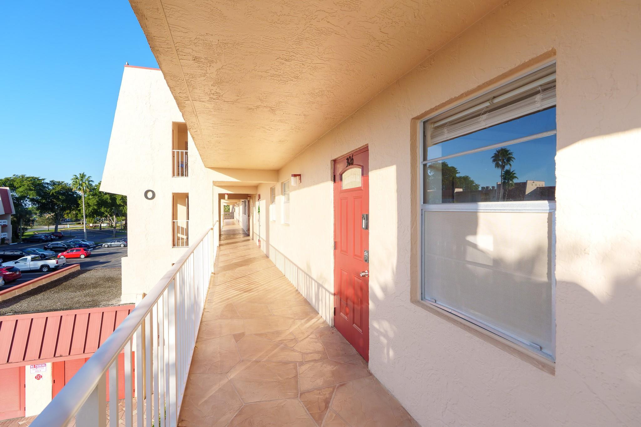 1010 Country Club Dr 306