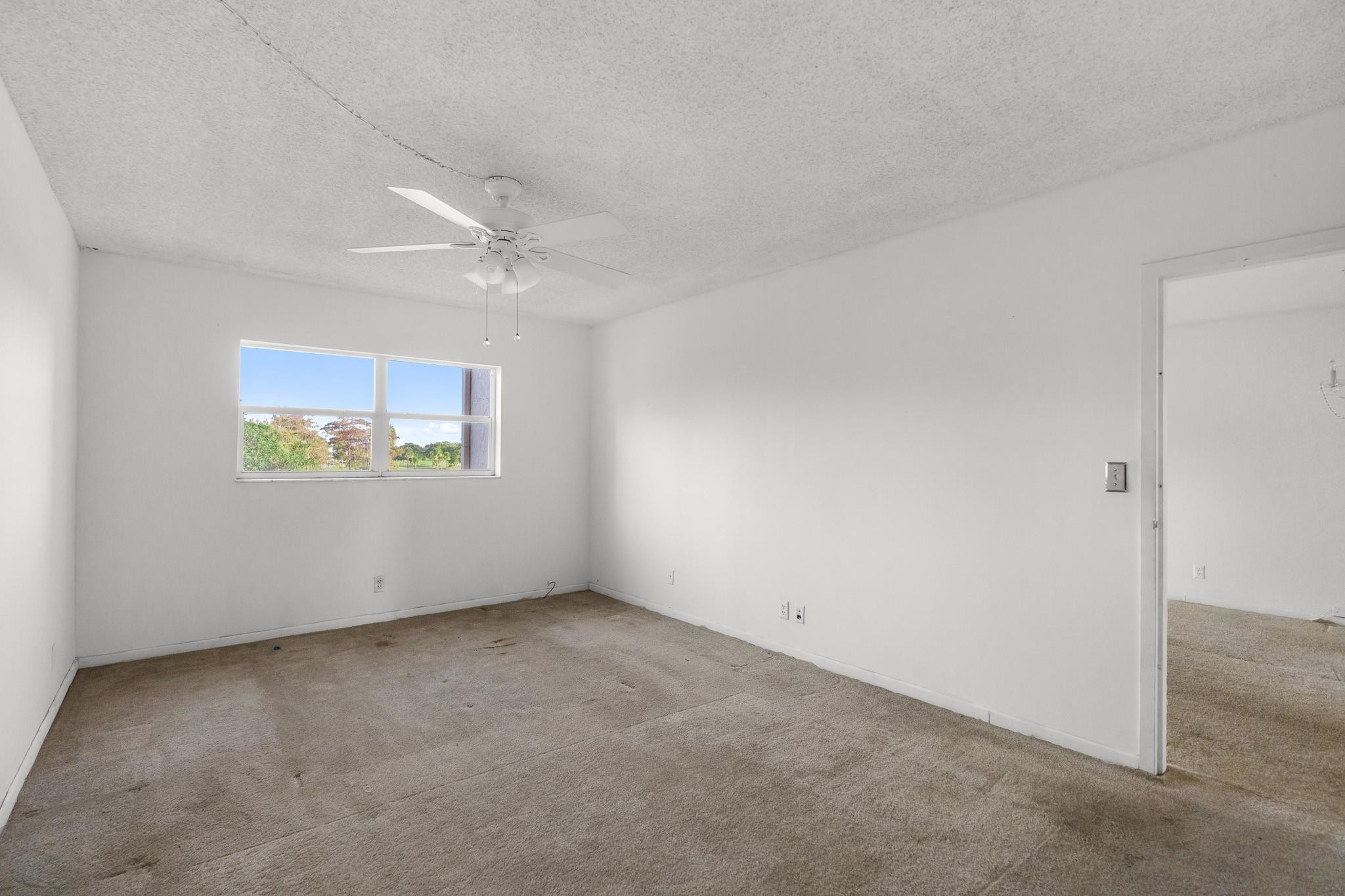 1010 Country Club Dr 306