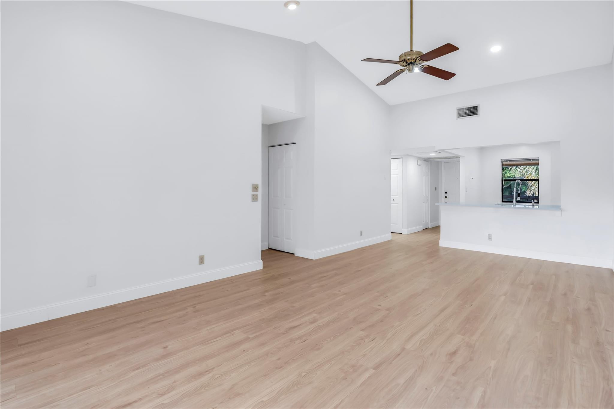 3211 S Carambola Cir S 23106