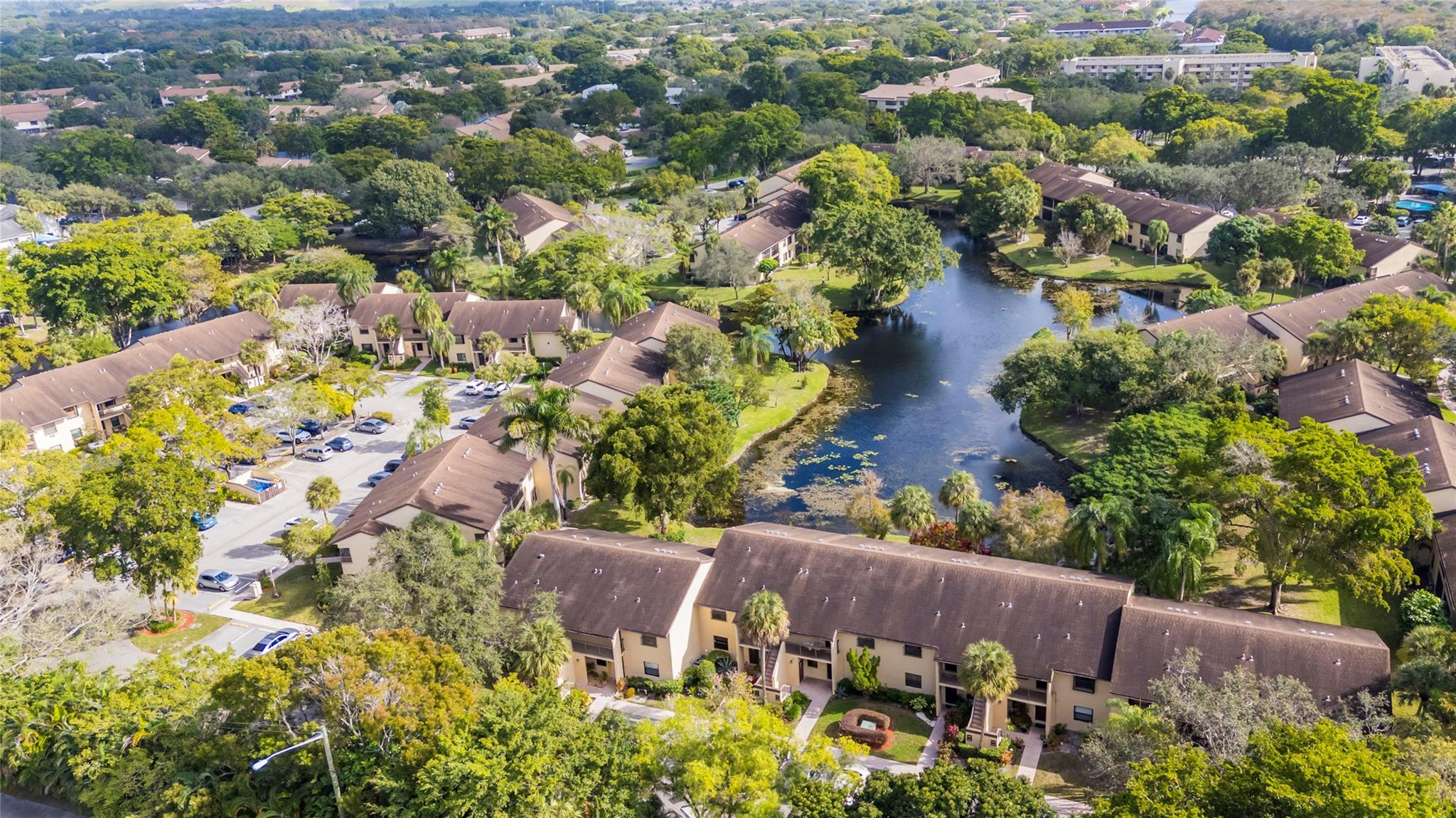 3211 S Carambola Cir S 23106