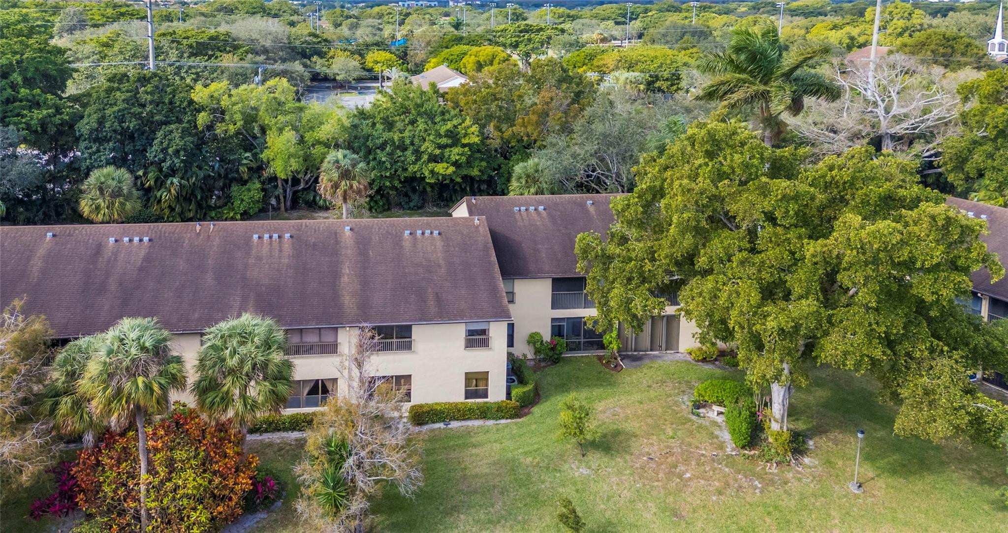 3211 S Carambola Cir S 23106