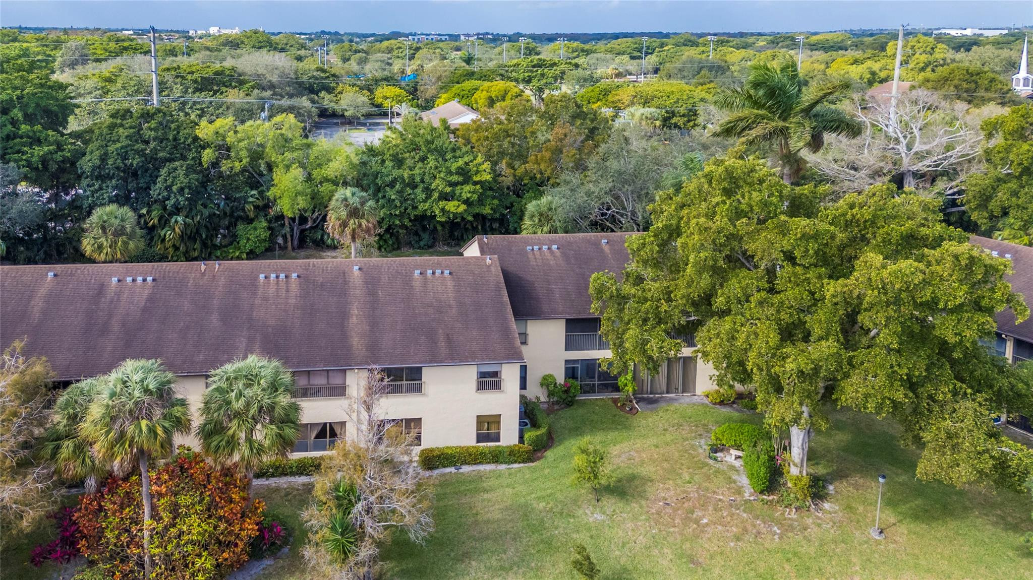 3211 S Carambola Cir S 23106