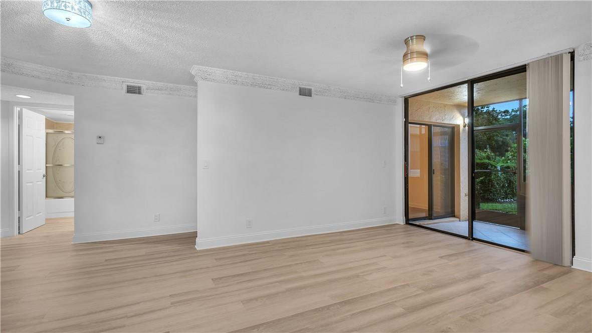 5681 Riverside Dr 101A6