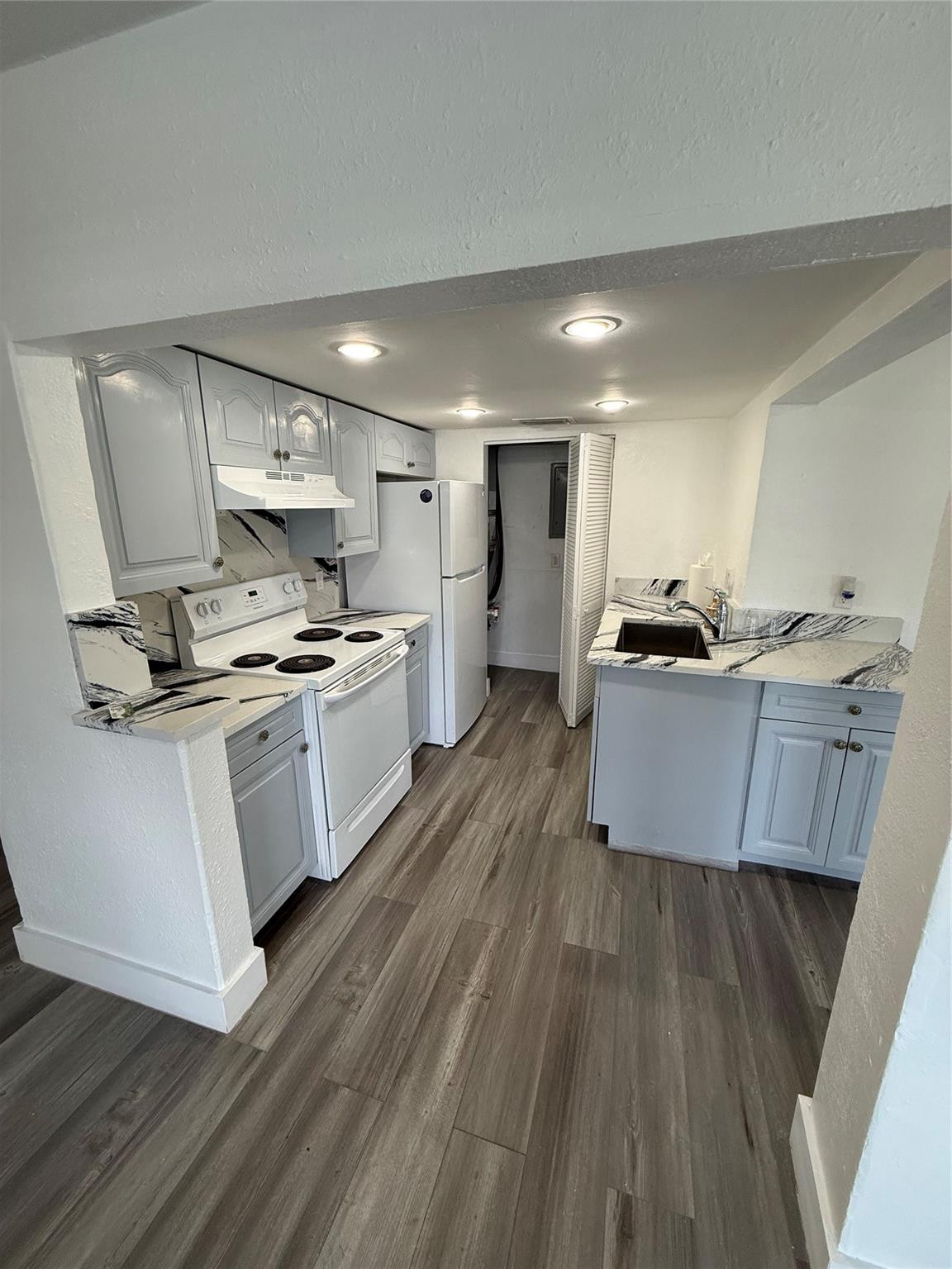 Private Address, Tamarac