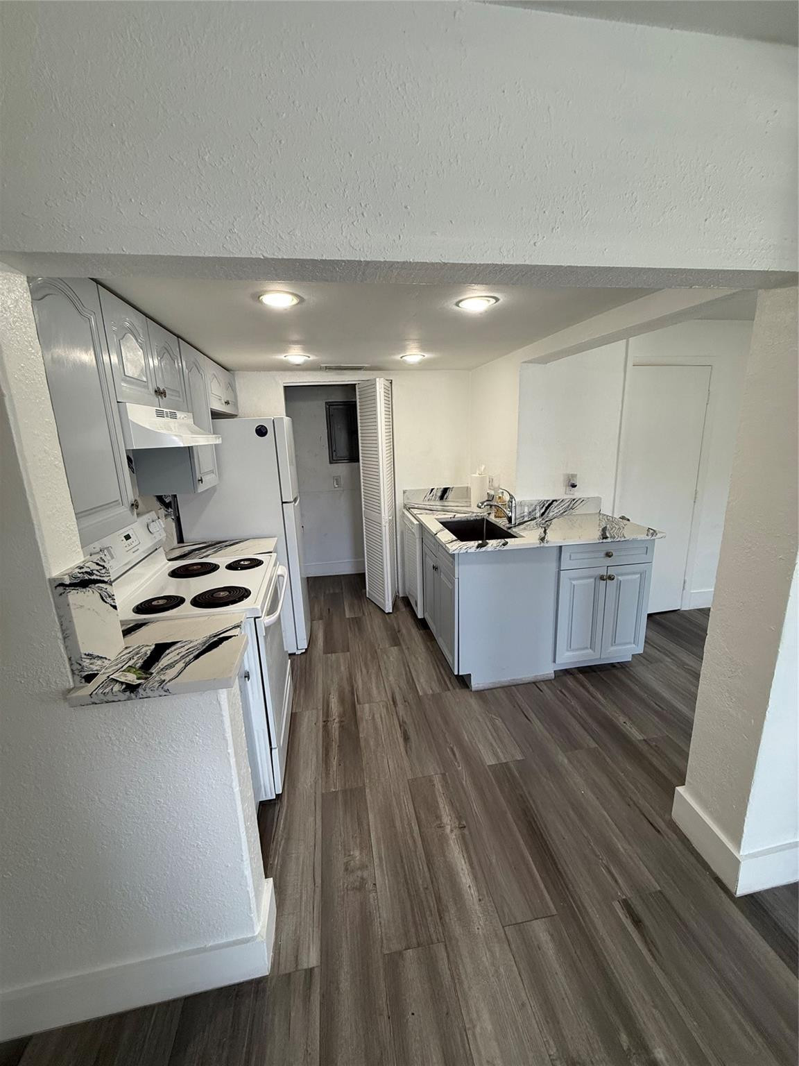 Private Address, Tamarac