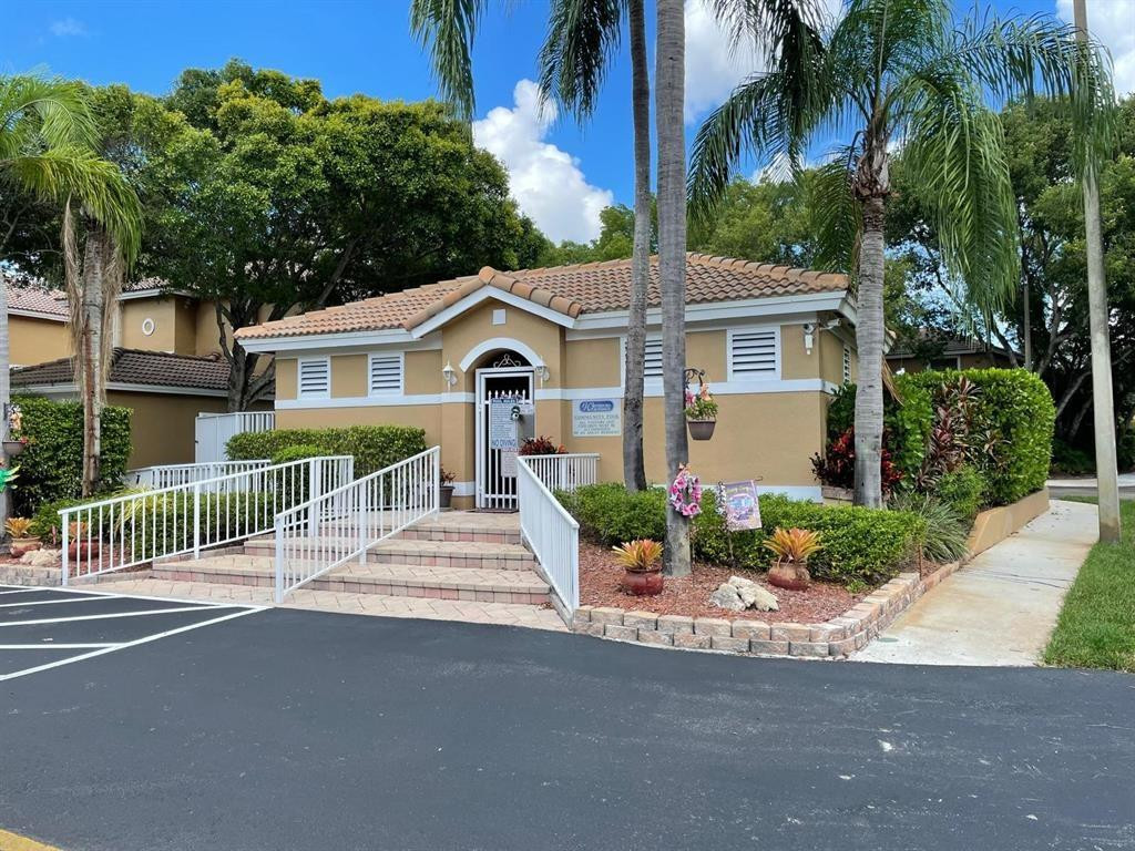 2808 NW 99th Terrace, Sunrise