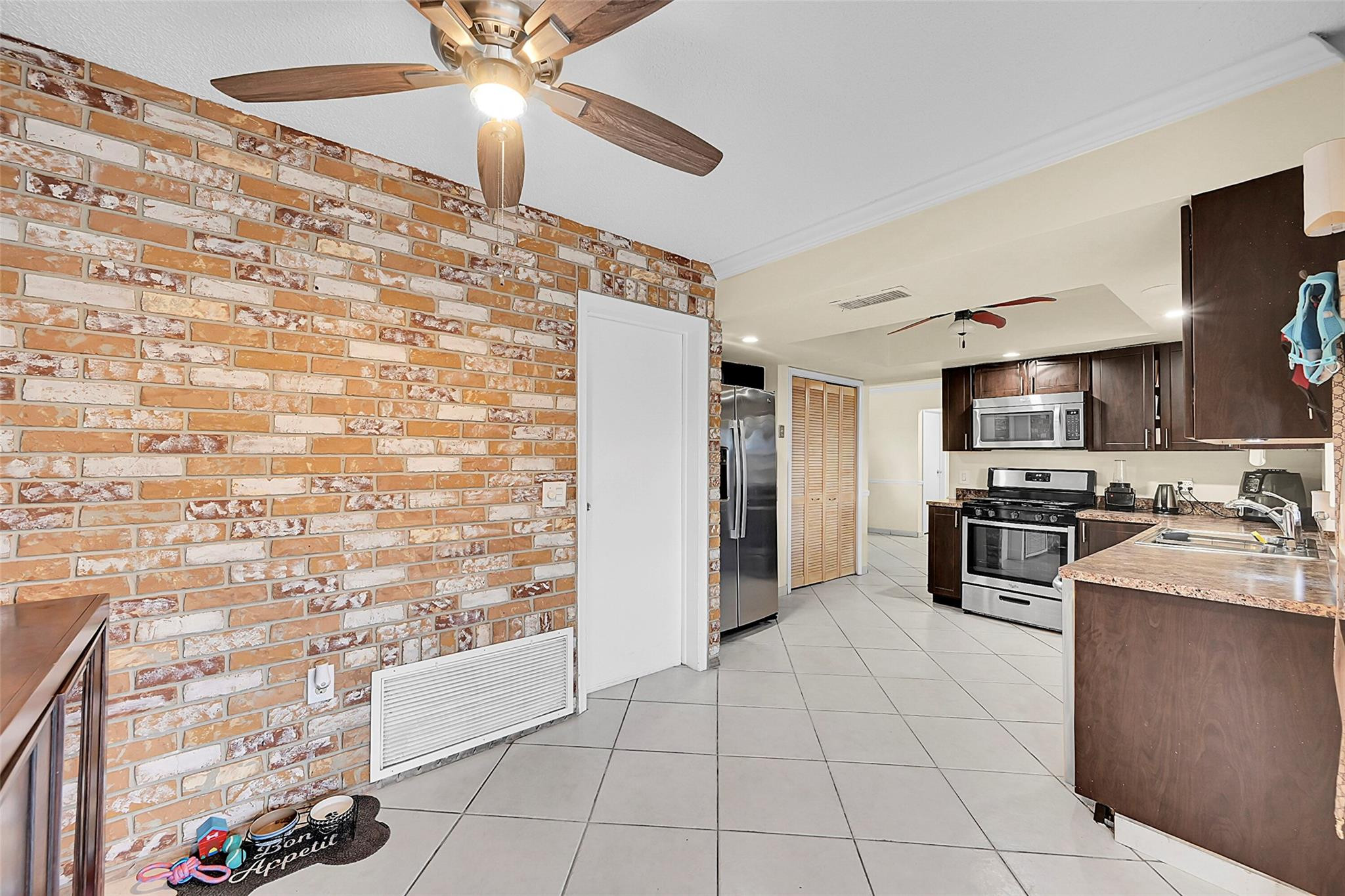 9661 NW 24th Place, Sunrise