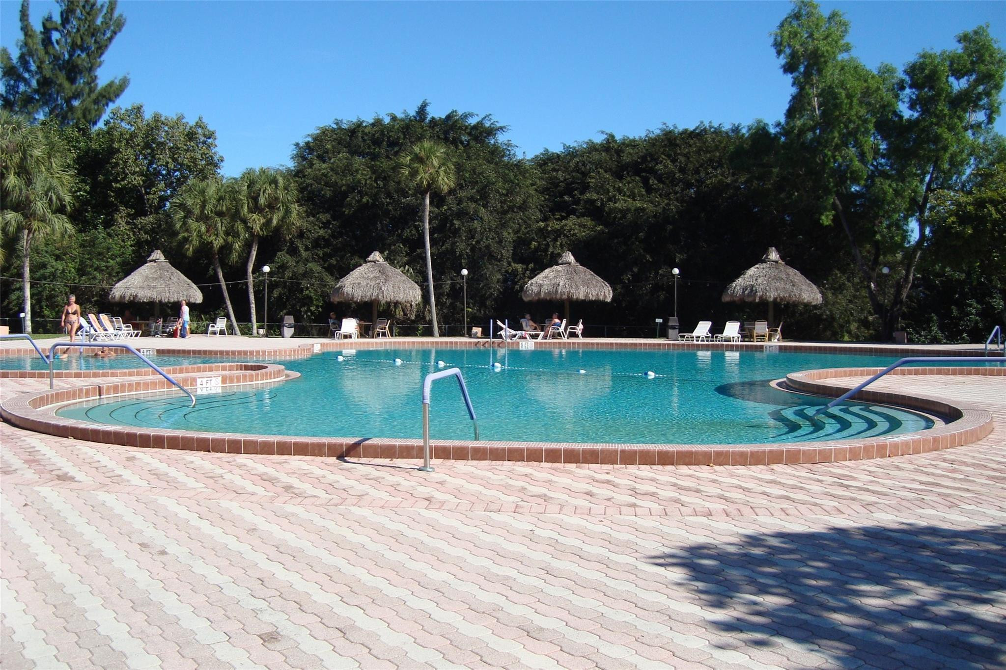 3120 Holiday Springs Boulevard 106, Margate Unit: 106