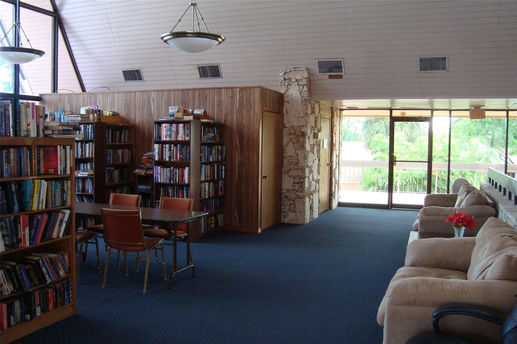 3120 Holiday Springs Boulevard 106, Margate Unit: 106