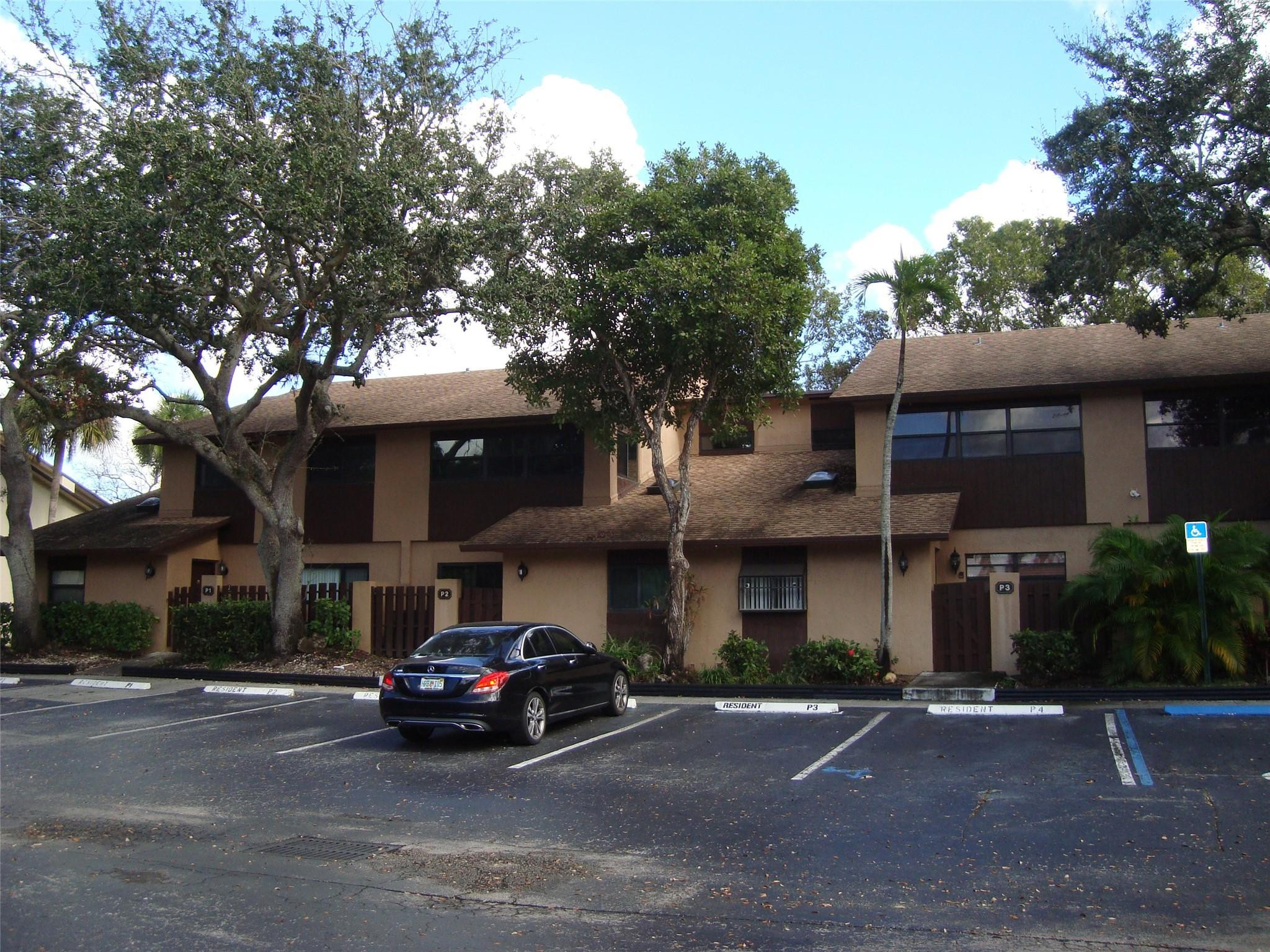 7680 NW 79th Avenue P 1, Tamarac Unit: P 1