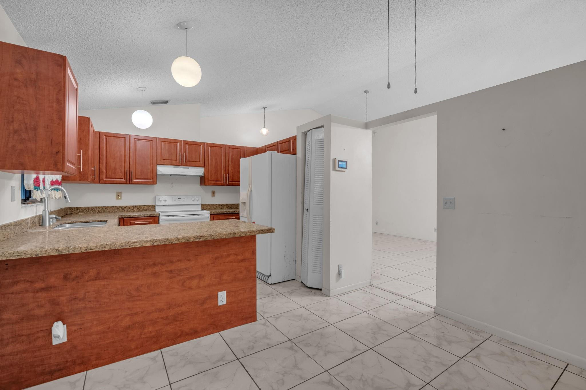 155 Colly Way, North Lauderdale