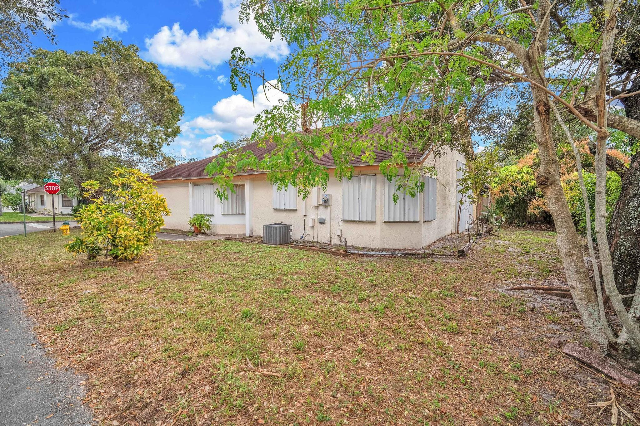 155 Colly Way, North Lauderdale
