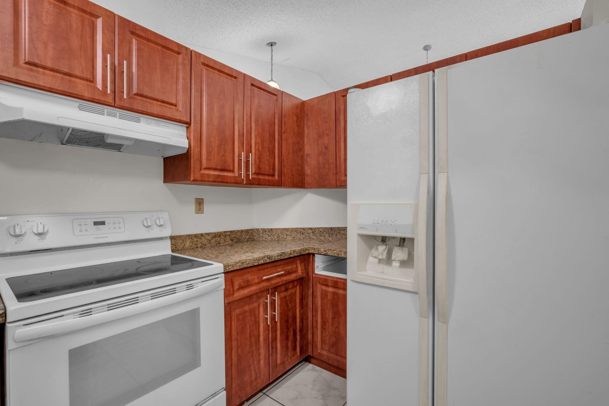 155 Colly Way, North Lauderdale